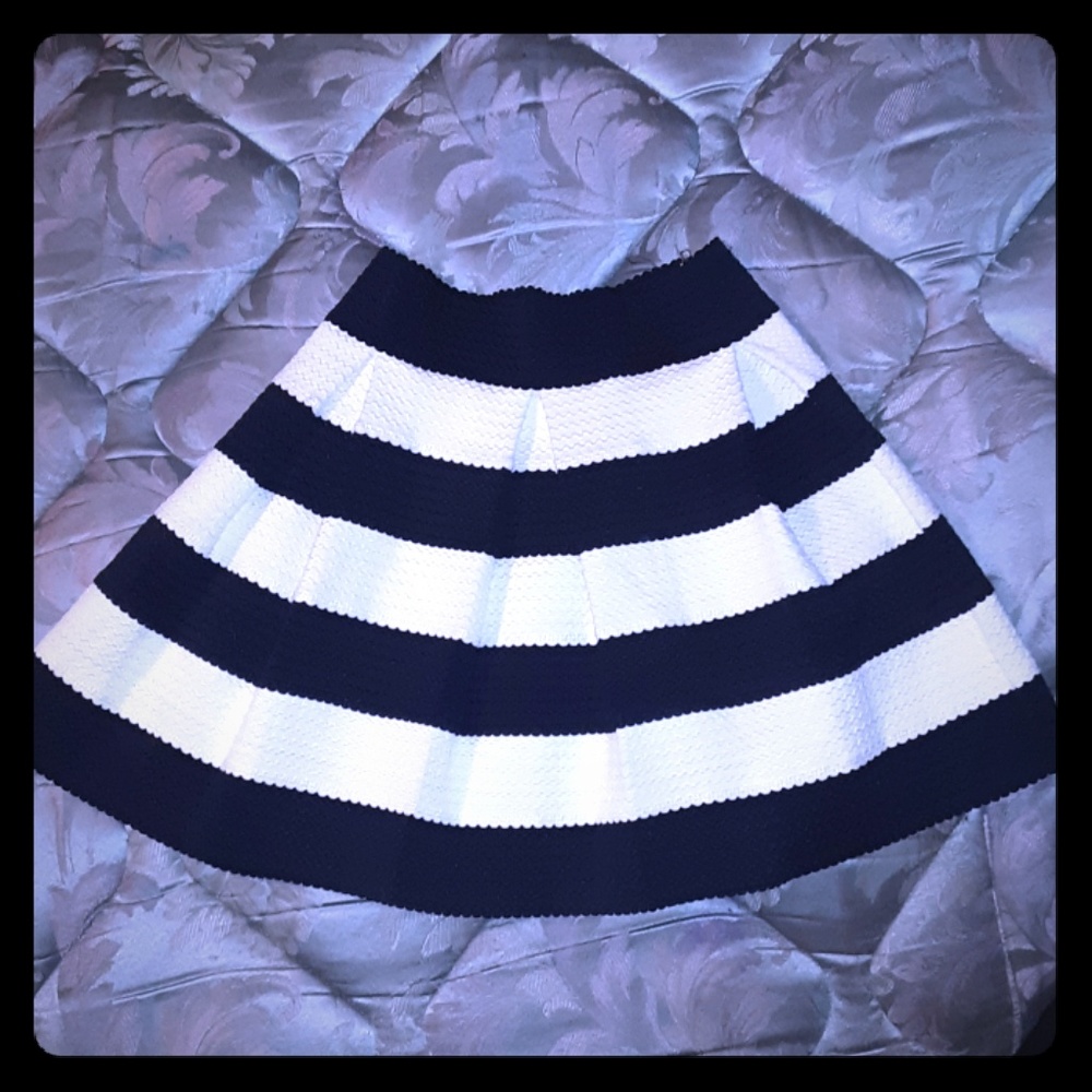 Navy blue and white mini skirt